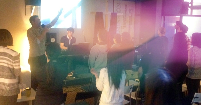 教會祈禱會 Prayer Meeting